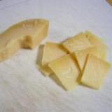 チーズフォンデュのチーズの切り方３